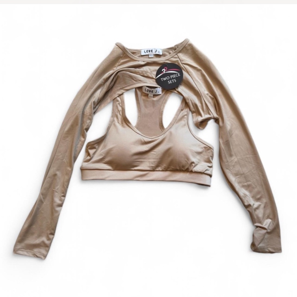 NWT 2 piece top set